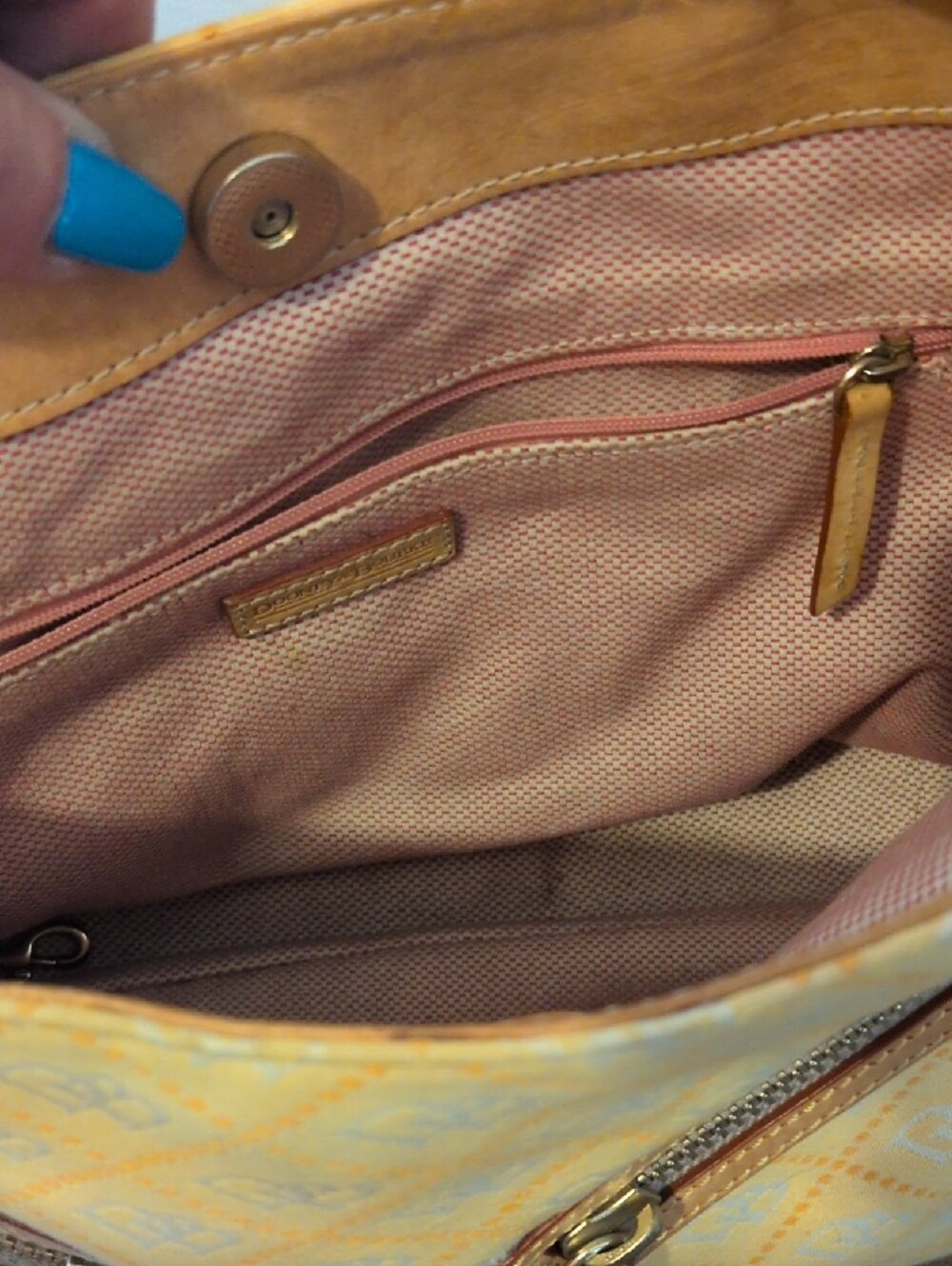 Dooney & Bourke Vintage Yellow Quilted Logo Shoulder Bag with Tan Trim - Picture 2 of 9